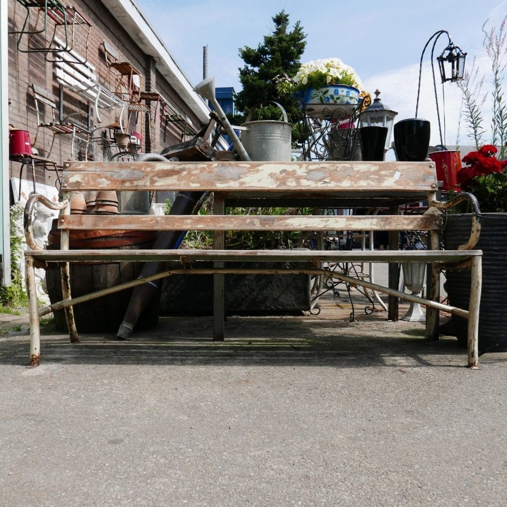 Brocante witte tuinbank
