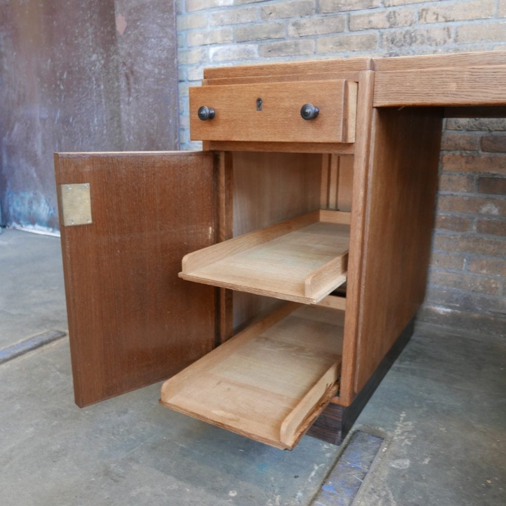 Pander bureau vintage