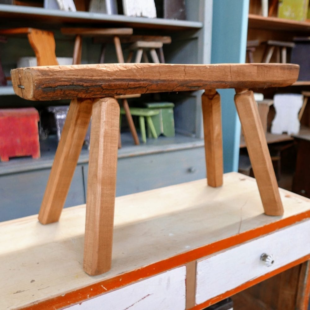 houten kruk bankje