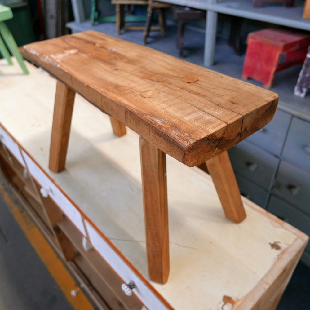 houten kruk bankje