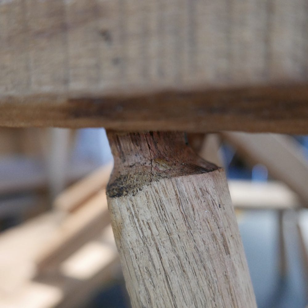 houten kruk bankje