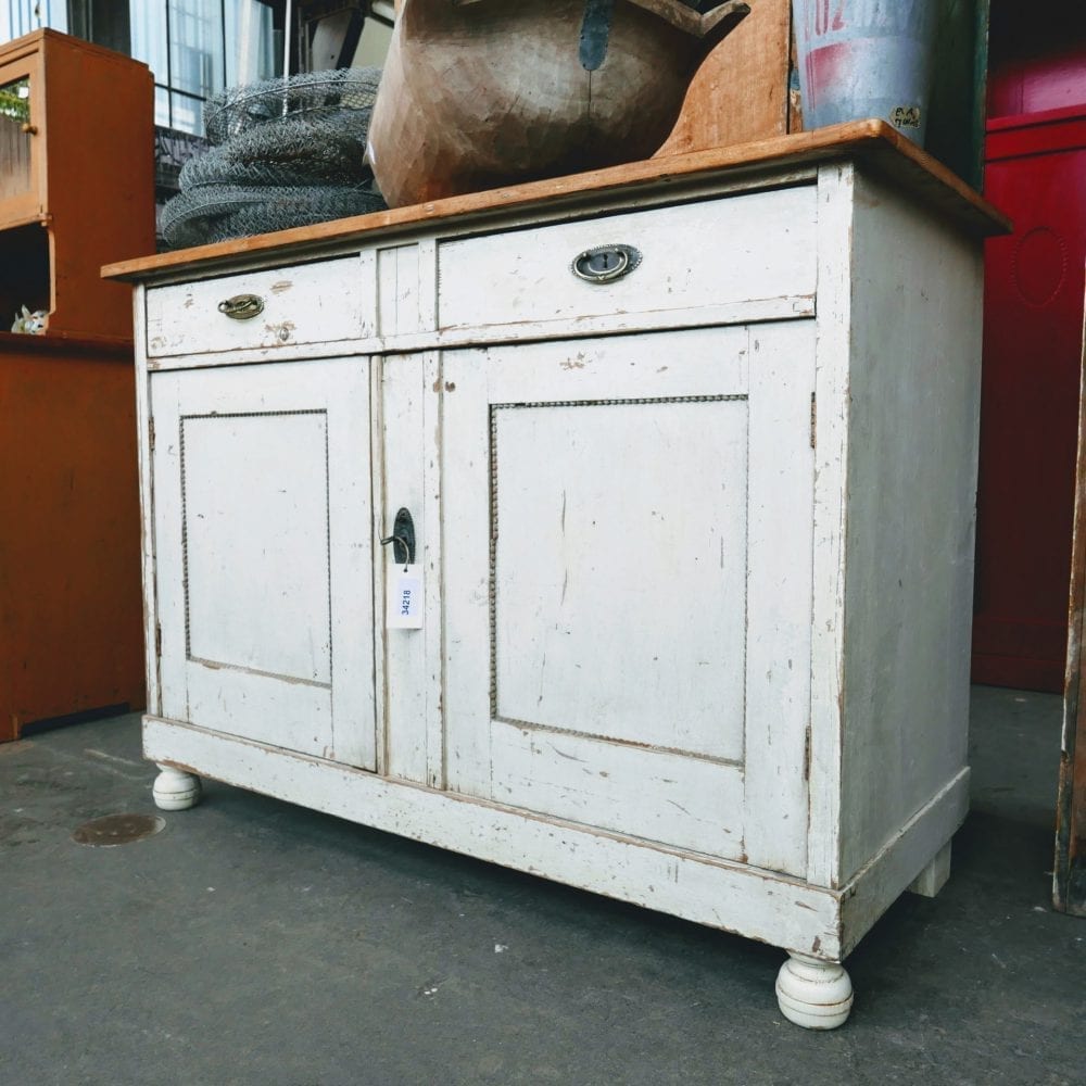 Commode wit