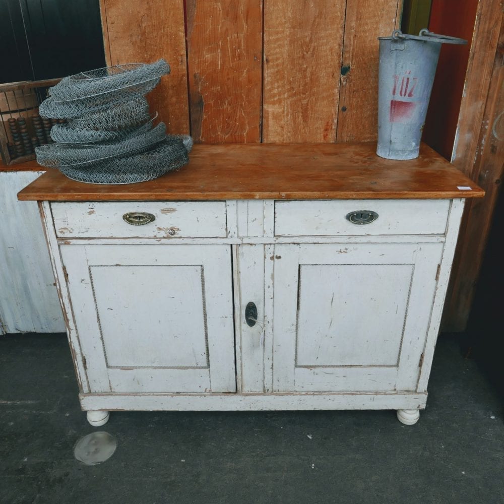 Commode wit