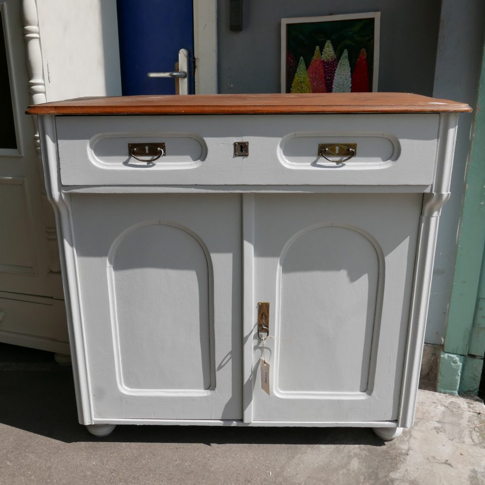 Witte commode