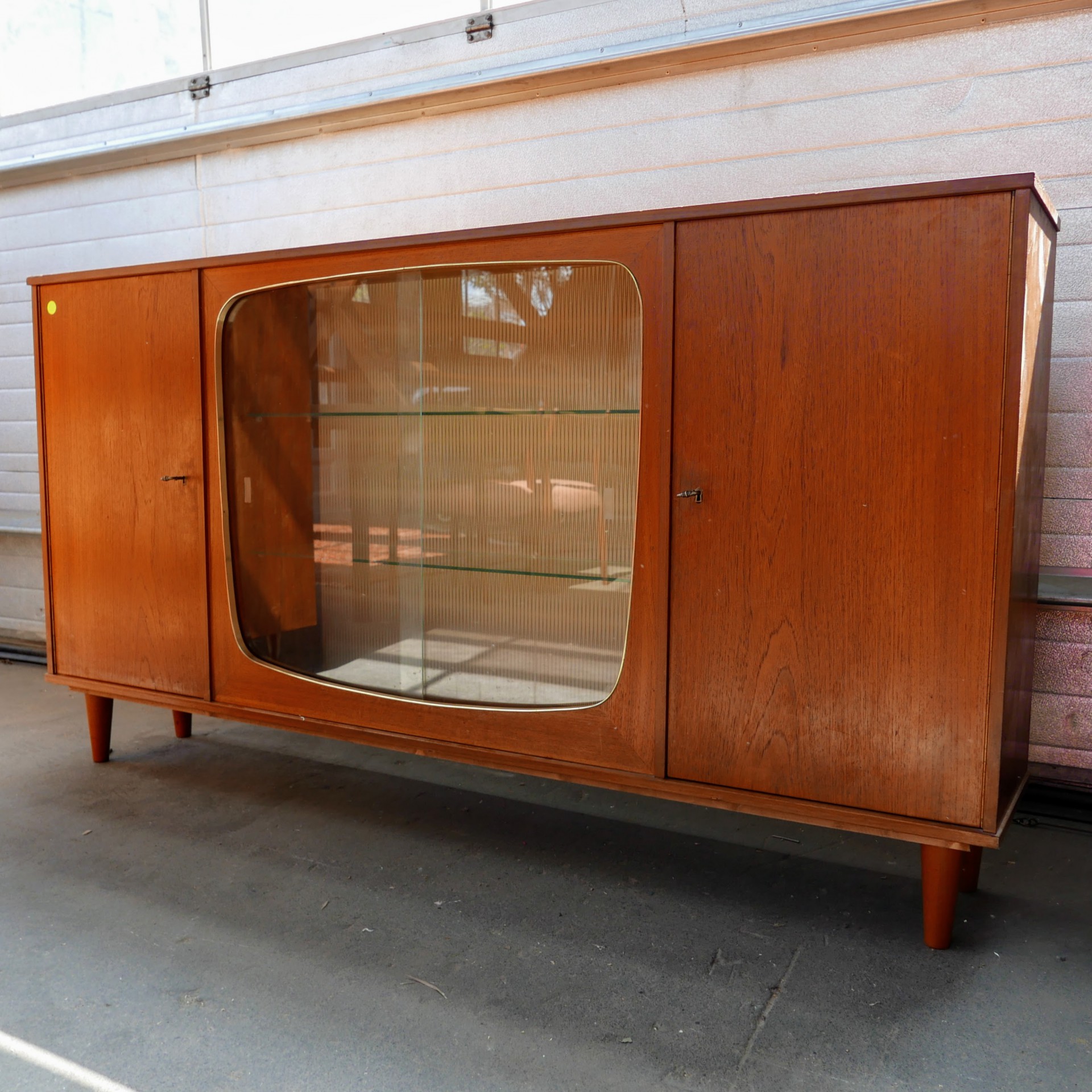 pariteit molecuul Junior Vintage houten dressoir » Van Dijk & Ko