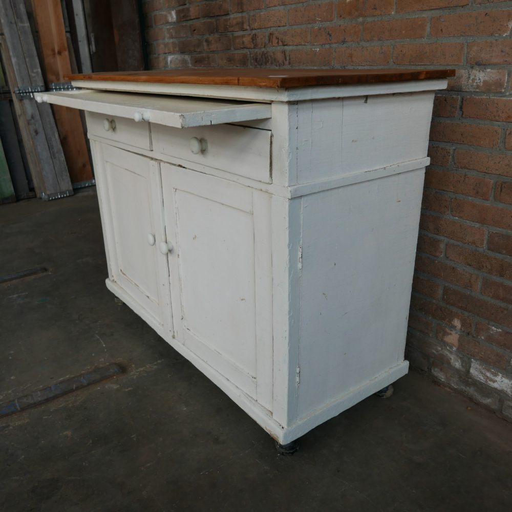 witte houten commode