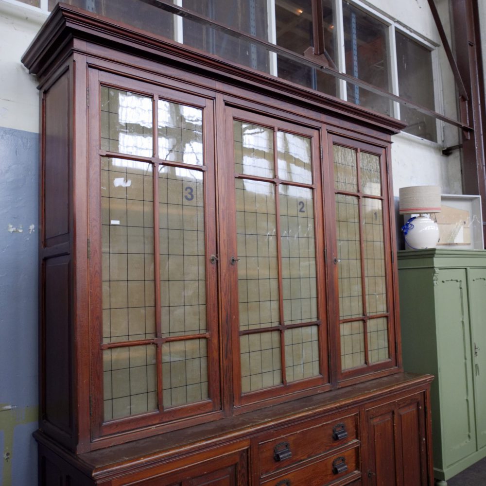 Vintage houten schoolkast - Afbeelding 4