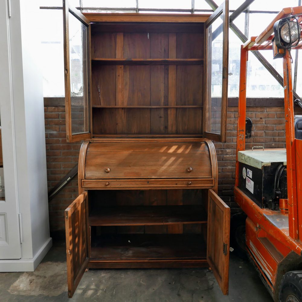 Houten secretaire met bovenkast