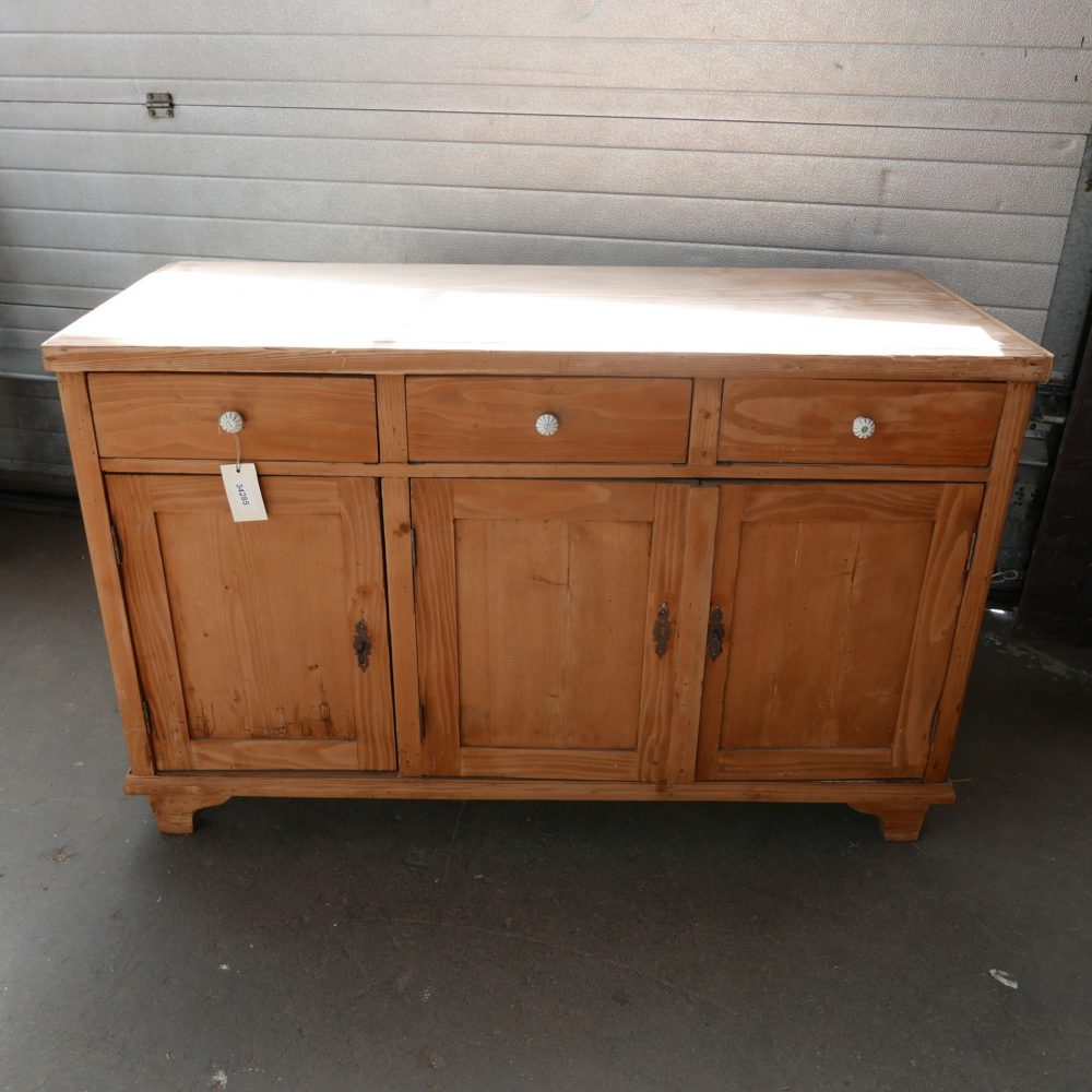 houten brocante dressoir