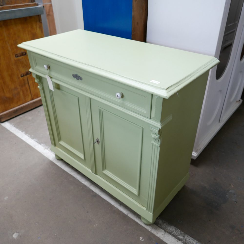 Groene onderkast of commode