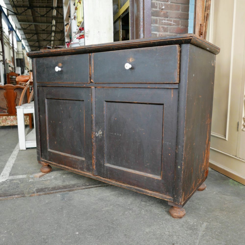 Bruine onderkast dressoir commode