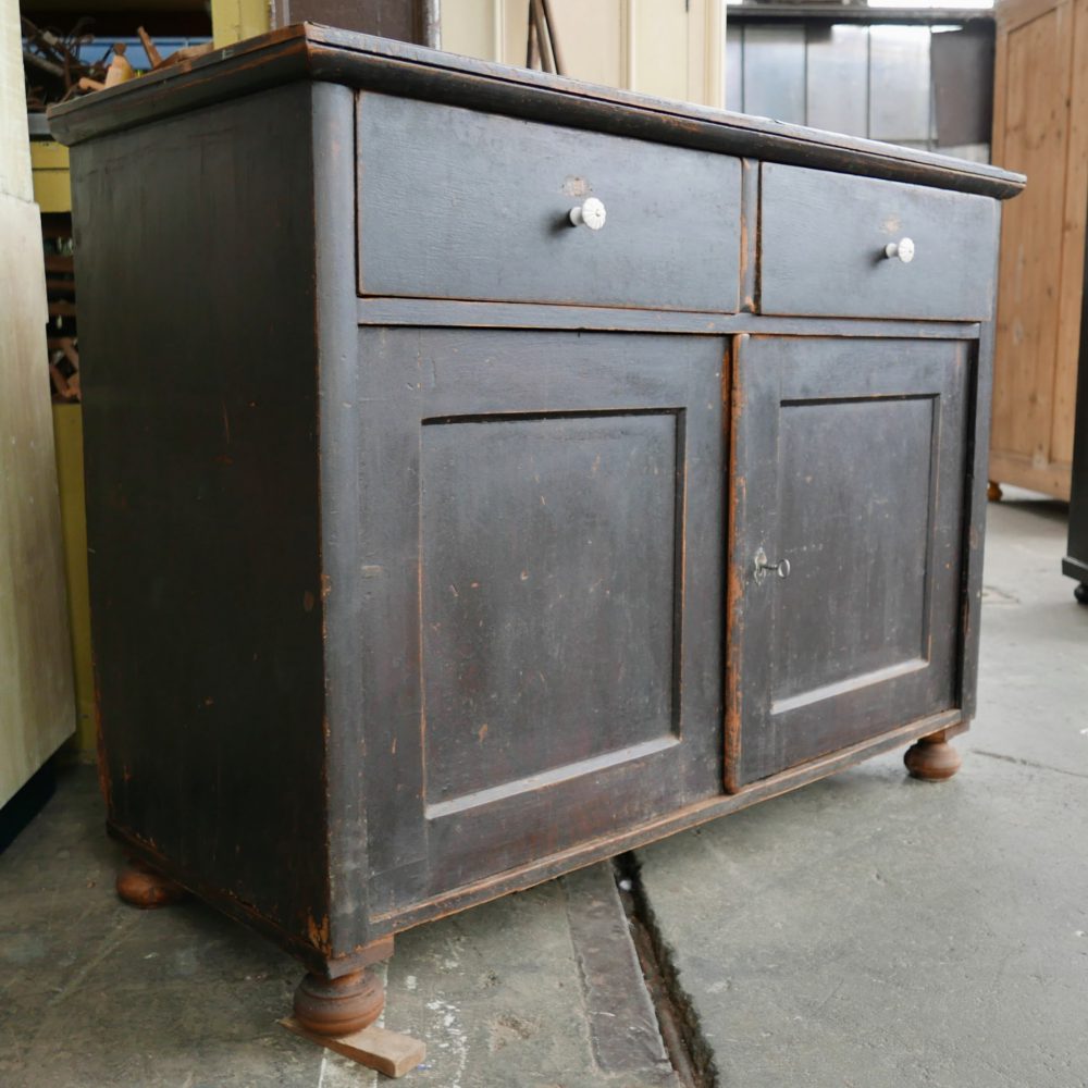 Bruine onderkast dressoir commode