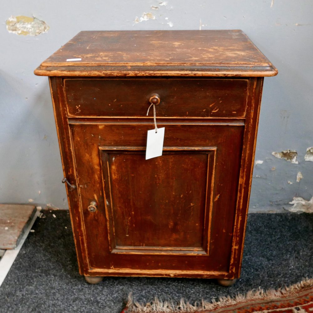 brocante bruine kast