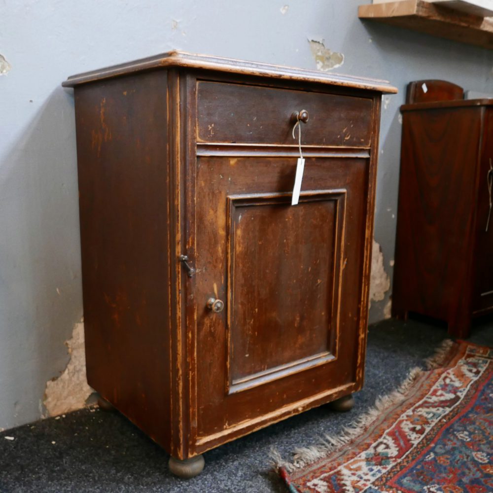 brocante bruine kast