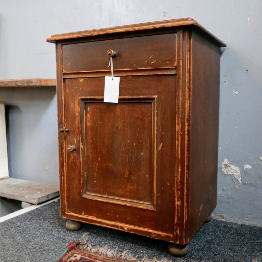 brocante bruine kast