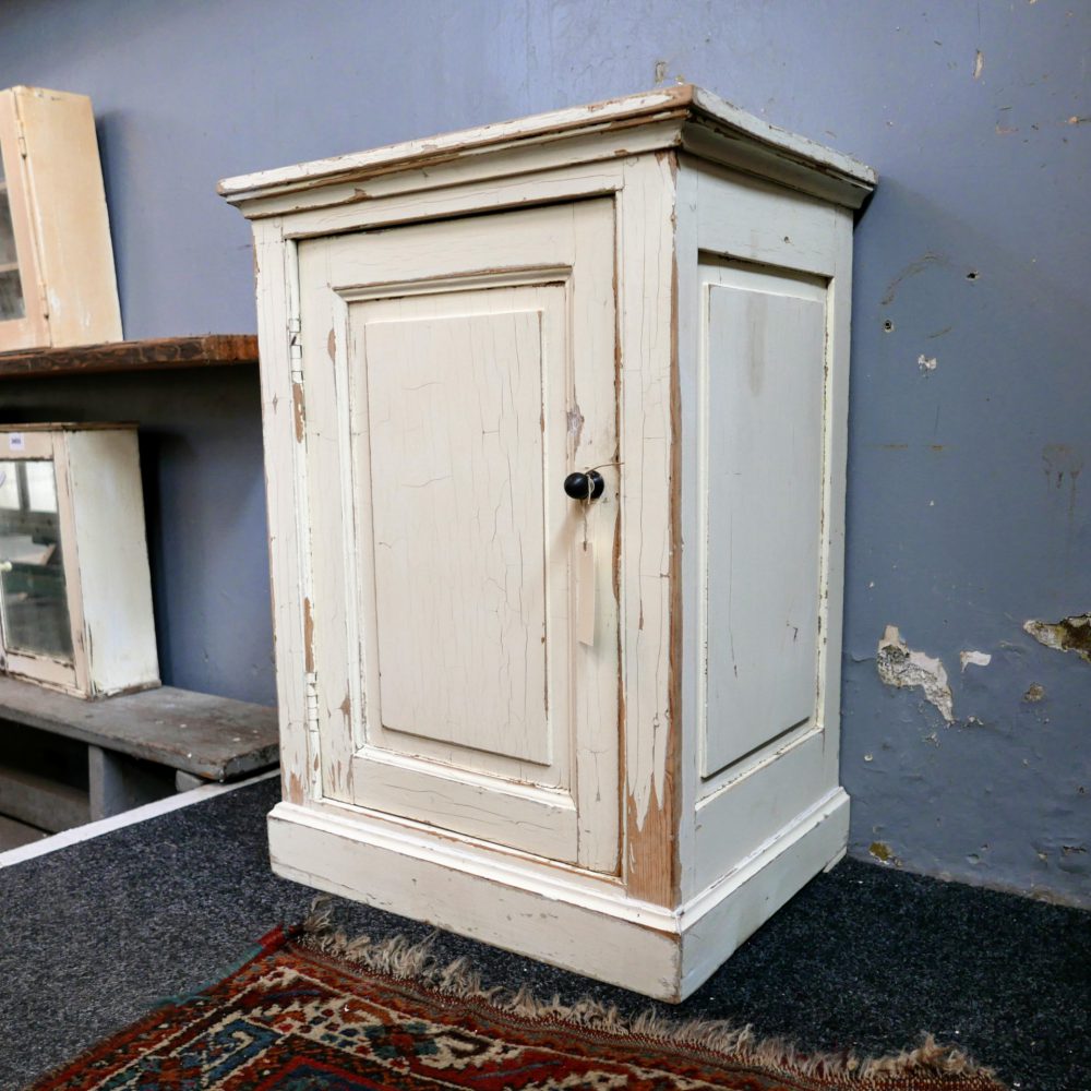 brocante witte kast