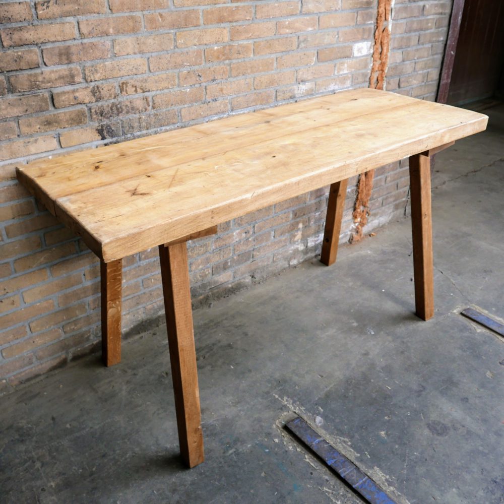 Houten slachttafel