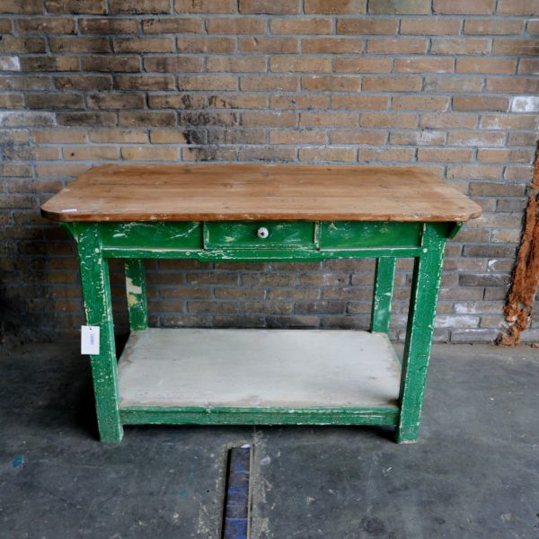 Groene eettafel met onderblad