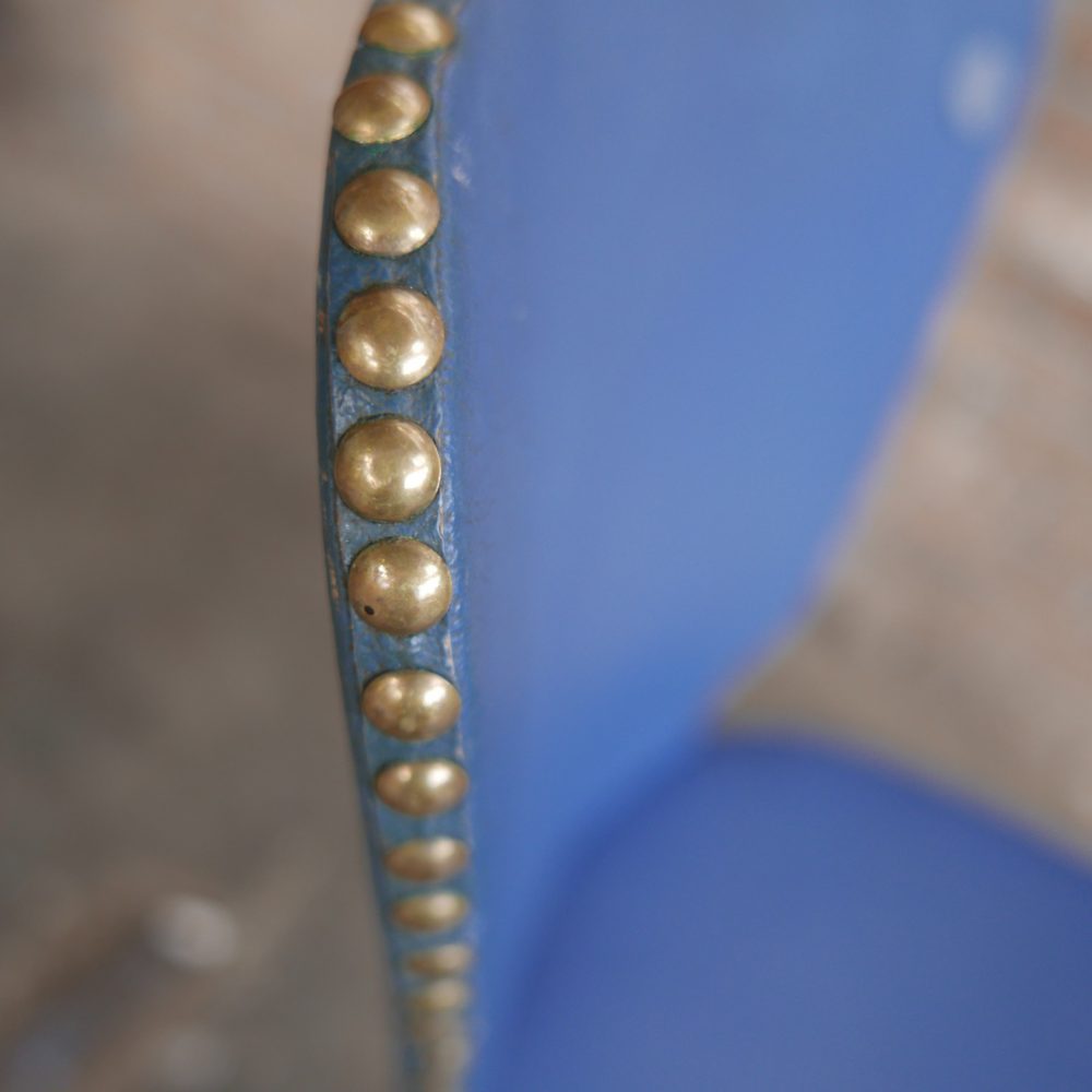 Retro blauwe stoeltje