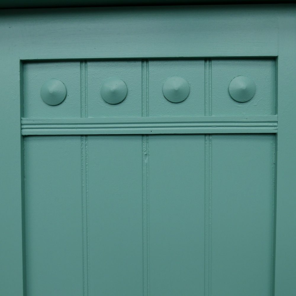 Blauwe linnenkast