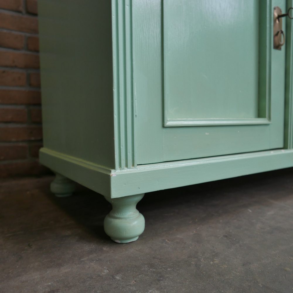 Mintgroen dressoir commode