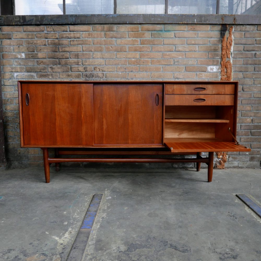 Vintage dressoir