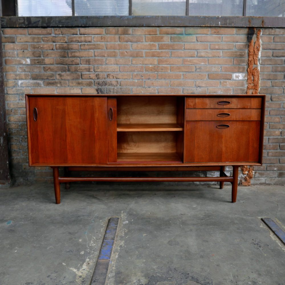 Vintage dressoir