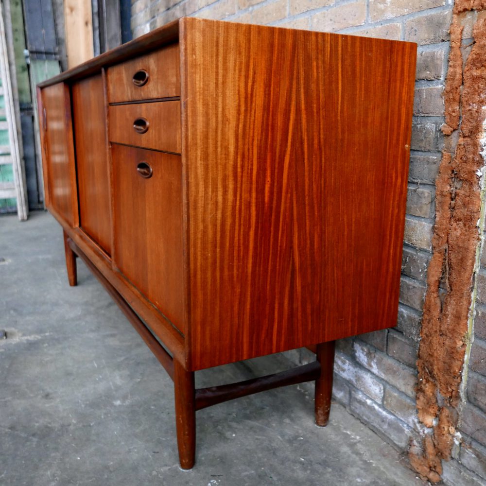 Vintage dressoir