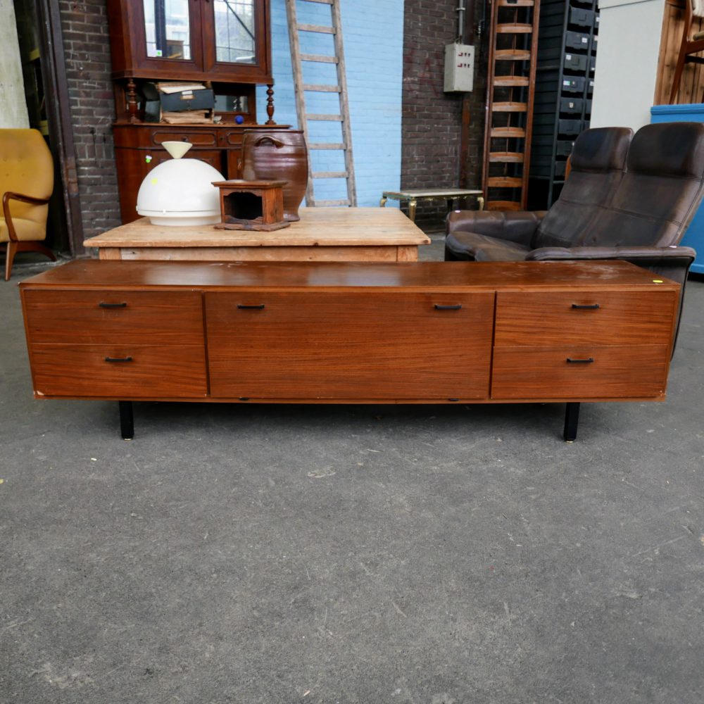 Vintage dressoir