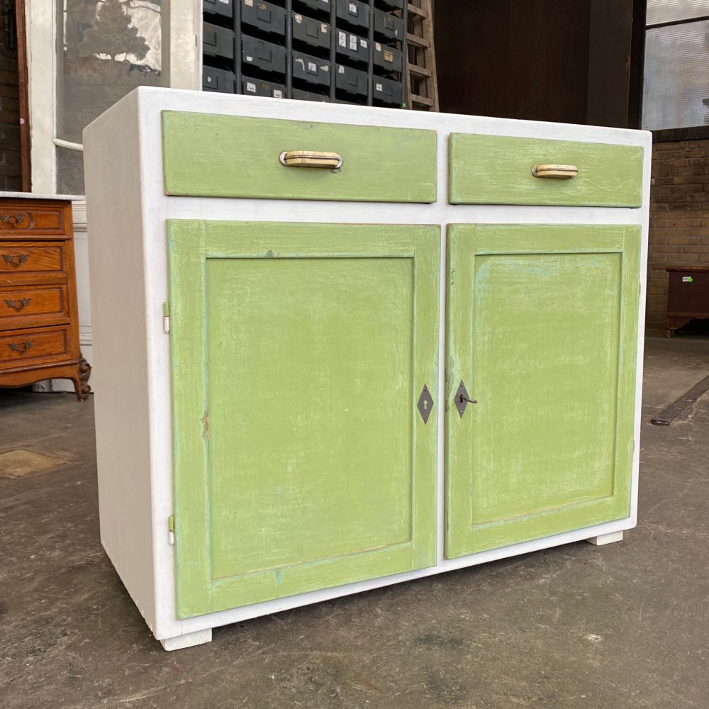 Groen witte commode