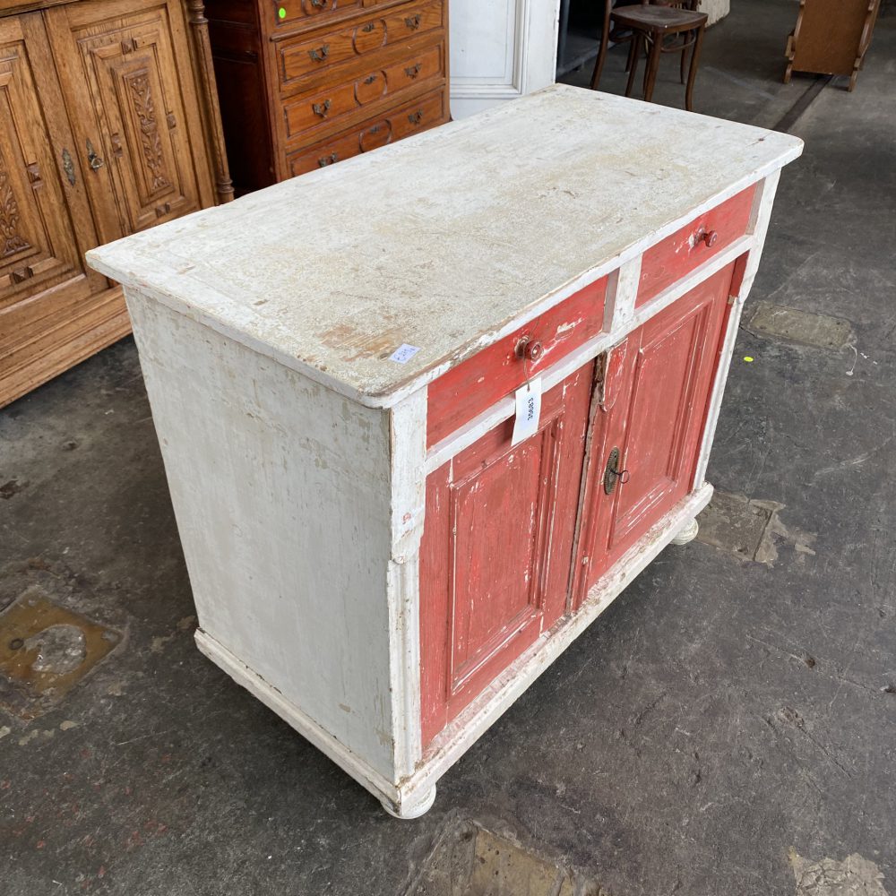 Rode brocante commode