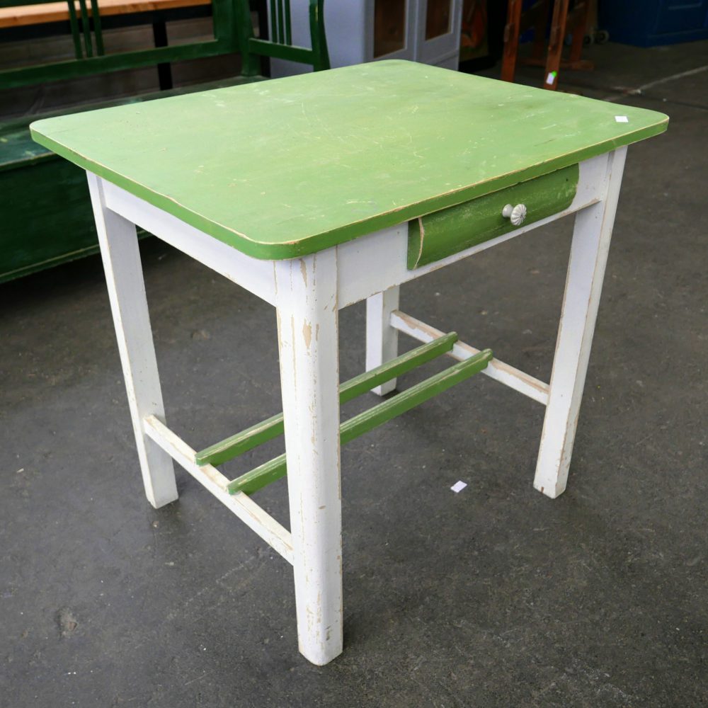 Groen-witte eettafel