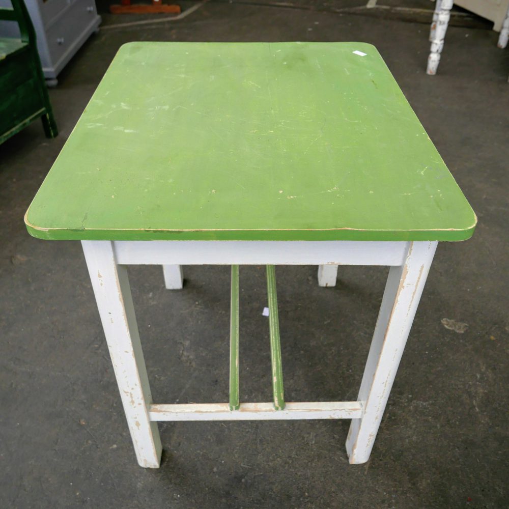 Groen-witte eettafel
