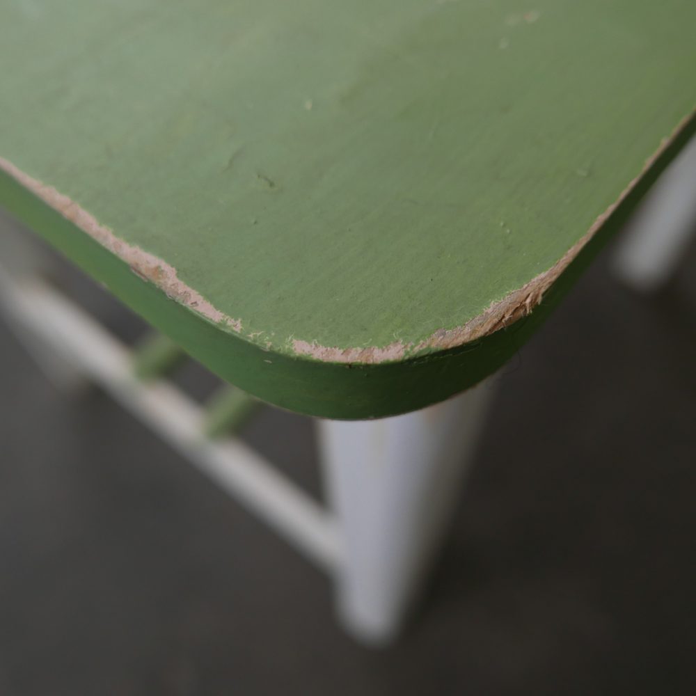 Groen-witte eettafel