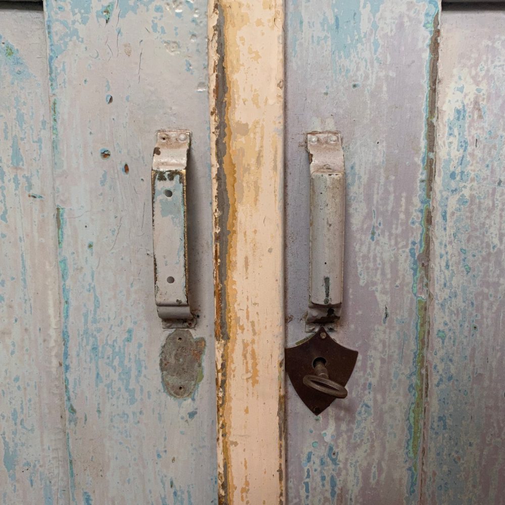 Brocante blauwe commode