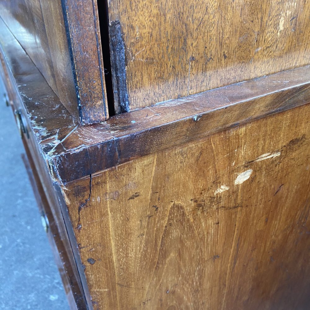 Houten linnenkast