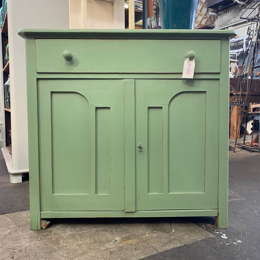 Groene commode