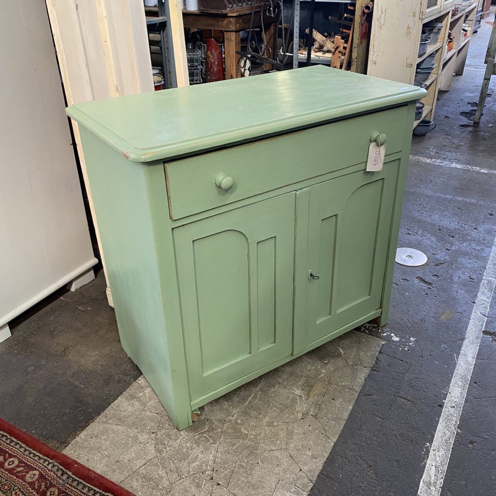 Groene commode