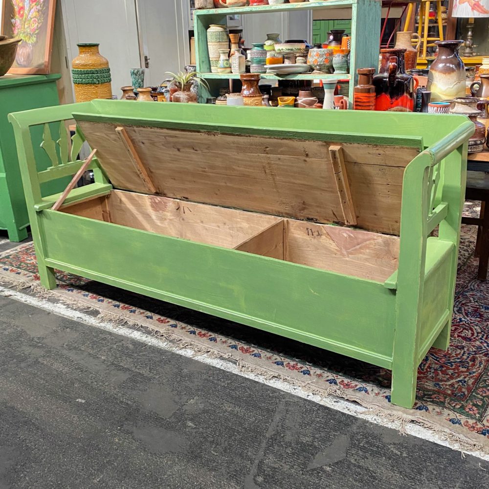 Houten groene klepbank