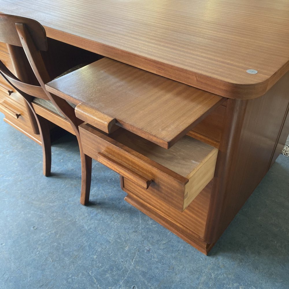 Vintage houten bureau