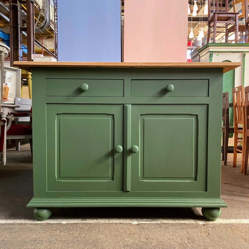 Groene commode