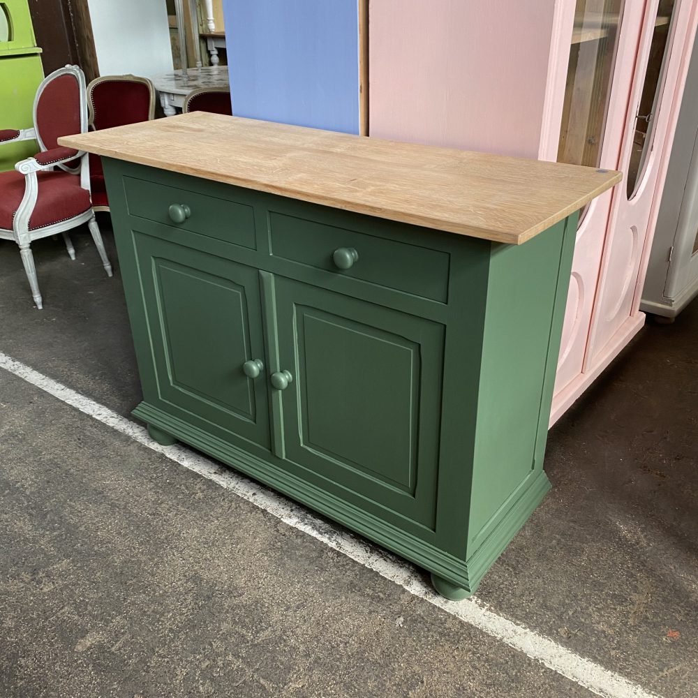 Groene commode