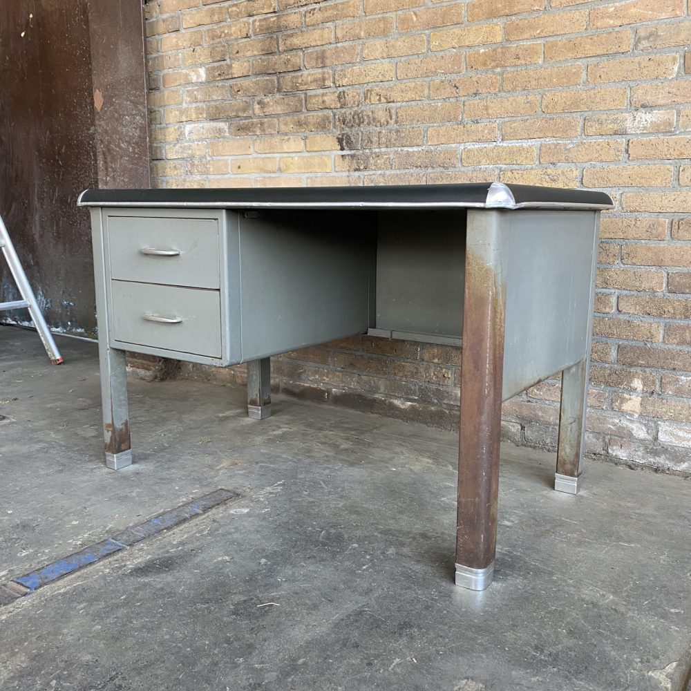 Vintage metalen bureau kinderbureau