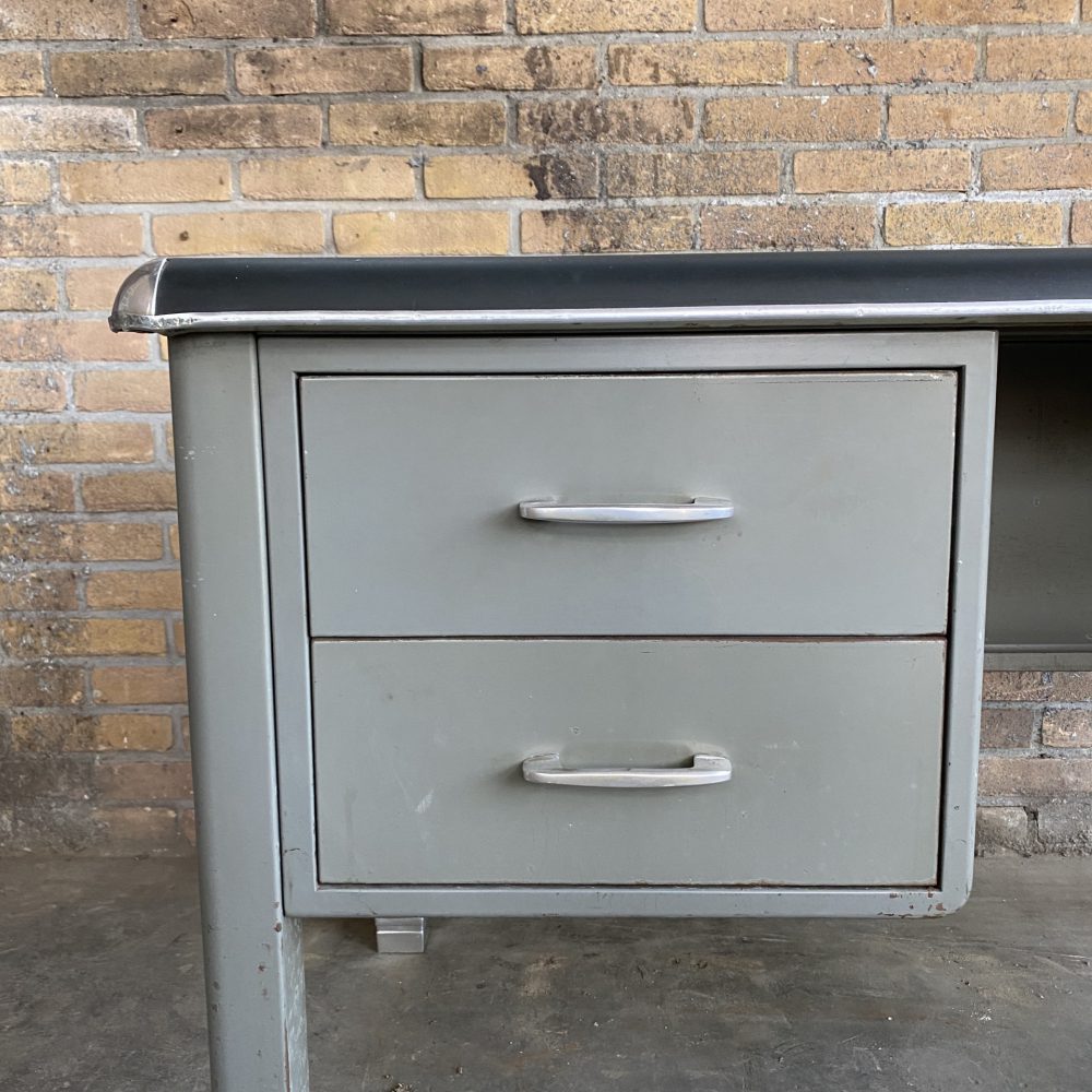 Vintage metalen bureau kinderbureau