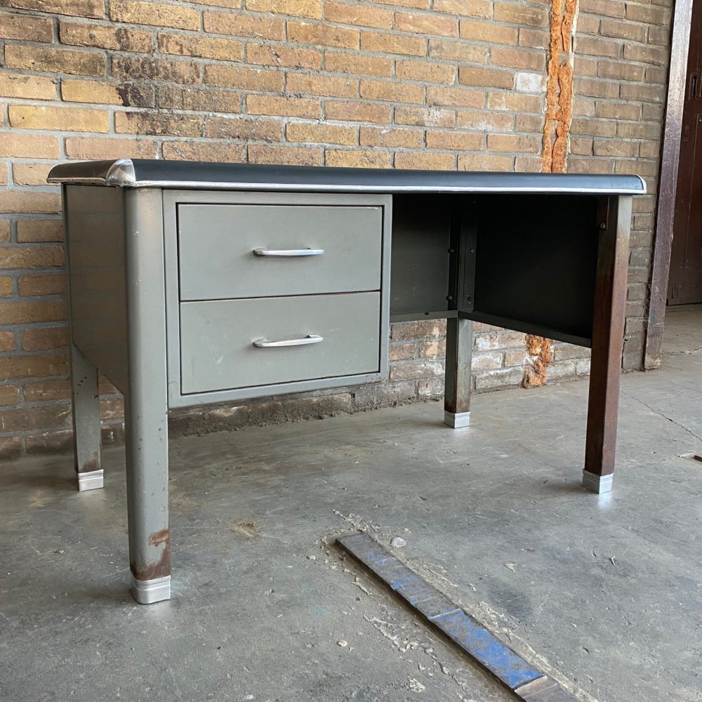 Vintage metalen bureau kinderbureau