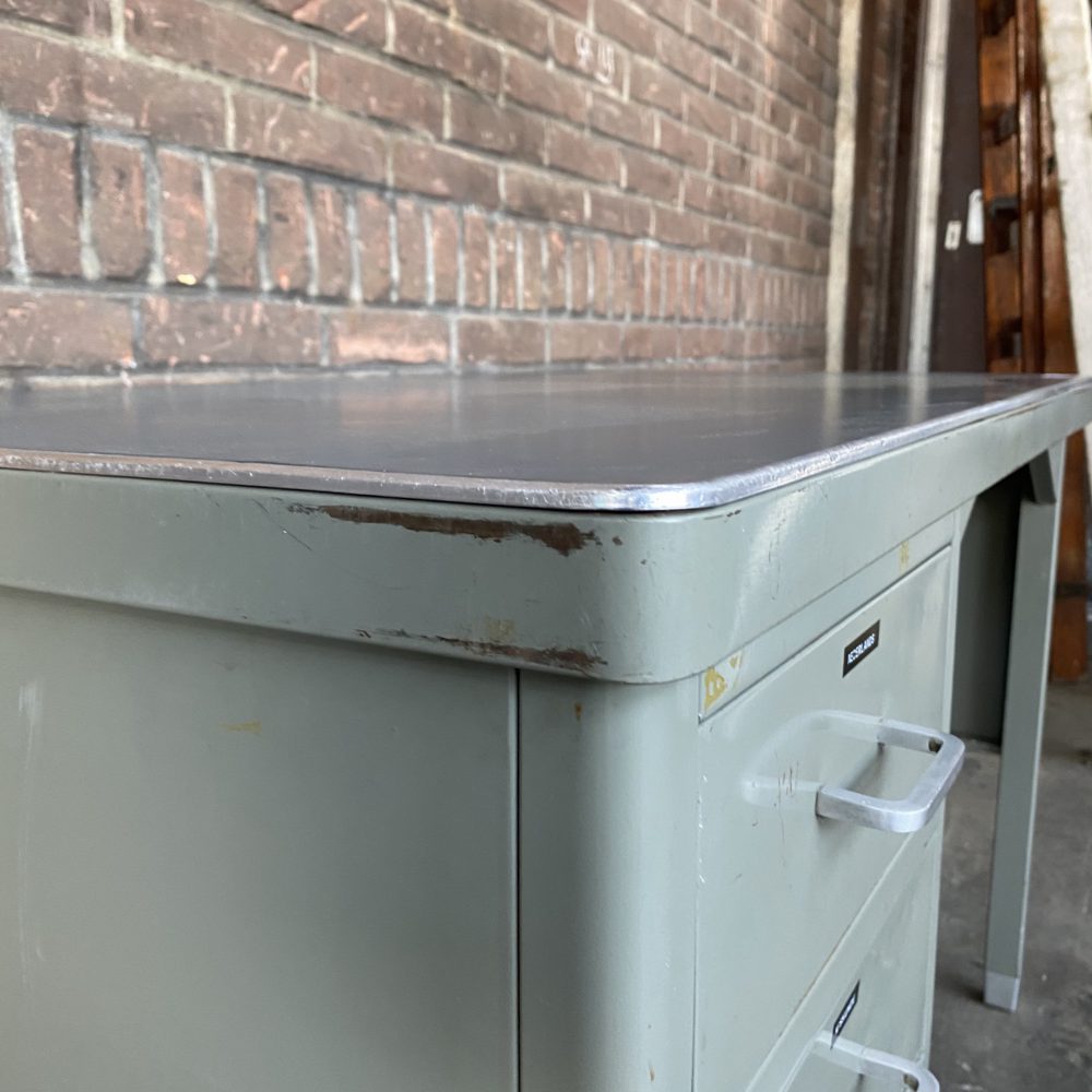 Vintage metalen bureau kinderbureau