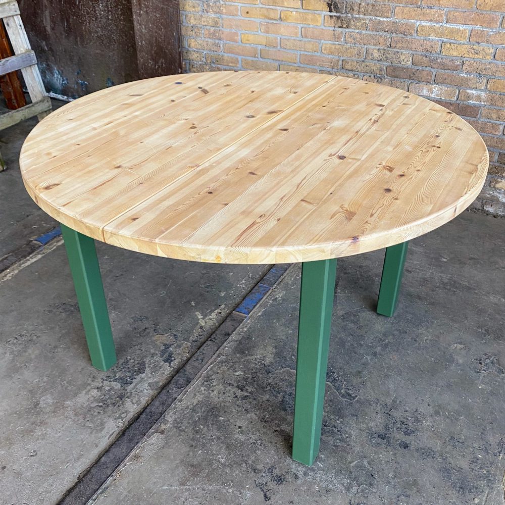 Ronde houten tafel