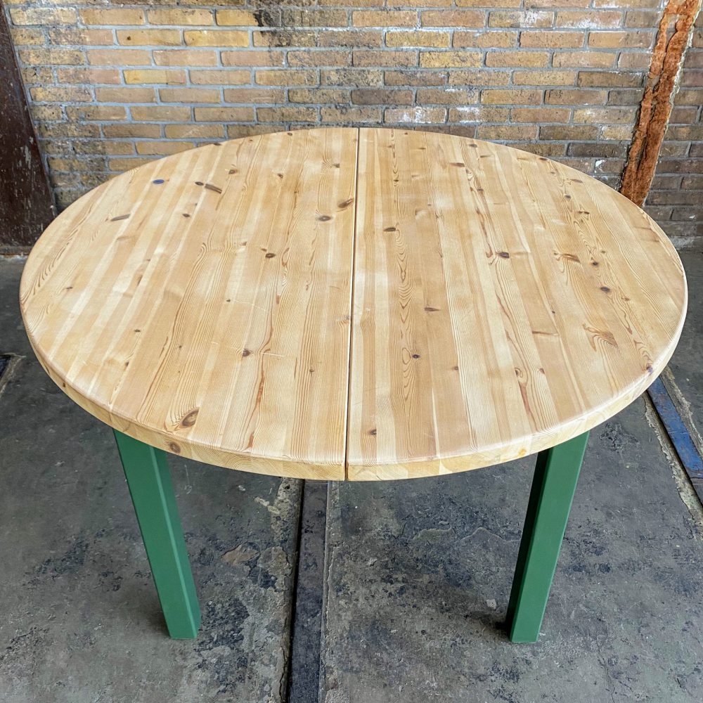 Ronde houten tafel