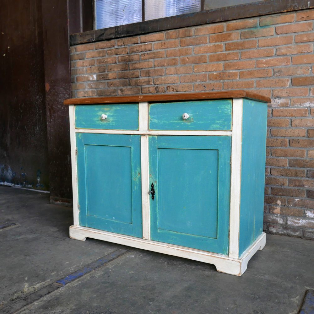 Wit-blauwe commode