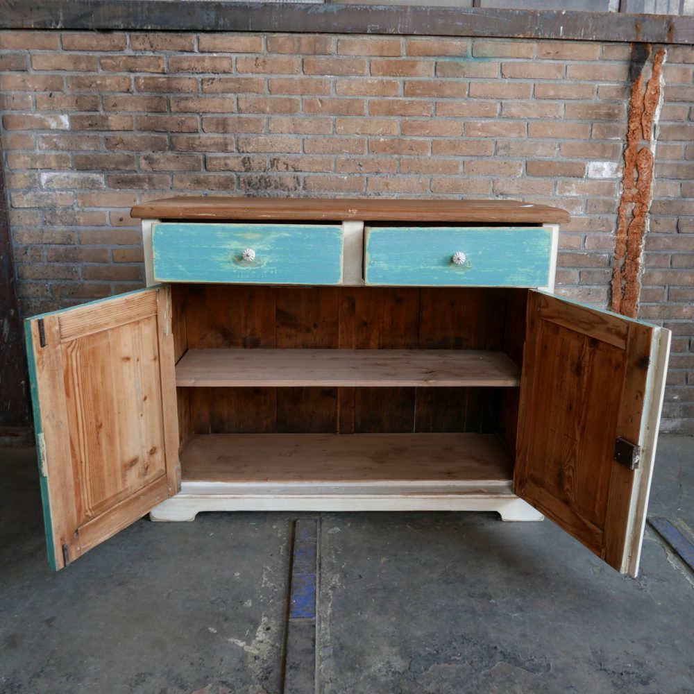 Wit-blauwe commode